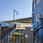 Maries Seaside Apartamento