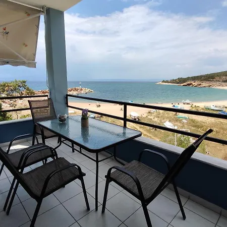Maries Seaside Apartament *