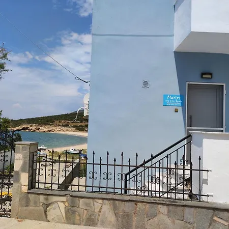 Maries Seaside Daire