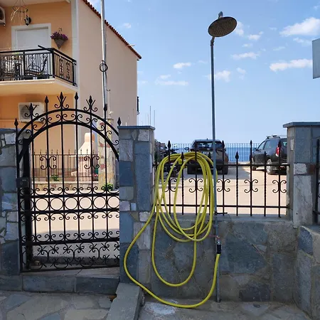 Maries Seaside Skála Marión